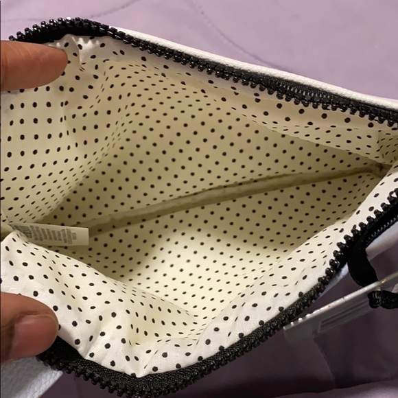 Cosmetic pouch - Picture 2 of 2